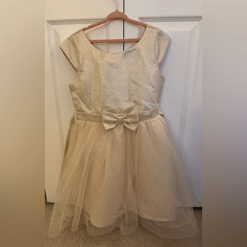 Zunie Sparkling Gold and Cream Formal Dress perfect for holiday parties, size 10
